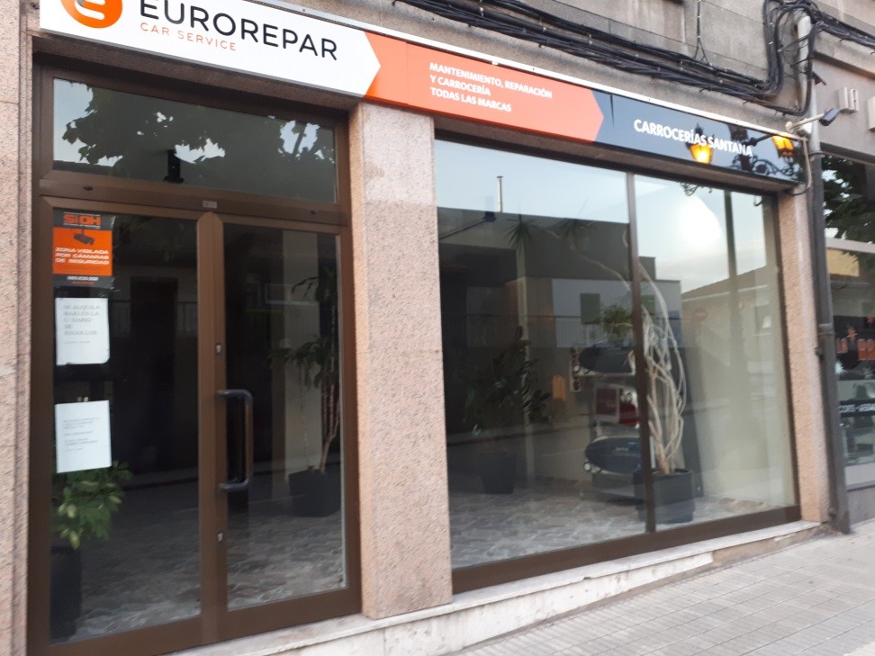 carrocerías santana taller entrada